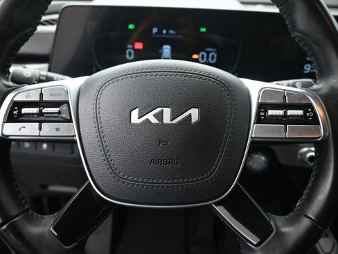 Used 2024 Kia Telluride S FWD image 12