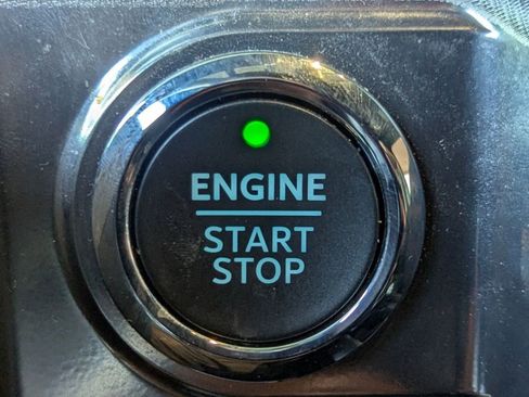 Certified 2021 Ford F150 Raptor w/ Equipment Group 801A High image 33