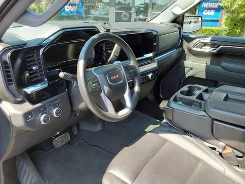 Used 2025 GMC Sierra 1500 SLT AWD/4WD image 20