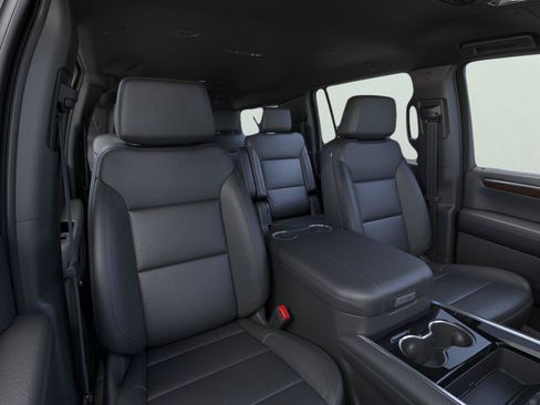 New 2026 Chevrolet Suburban LT w/ Comfort Package AWD/4WD image 16