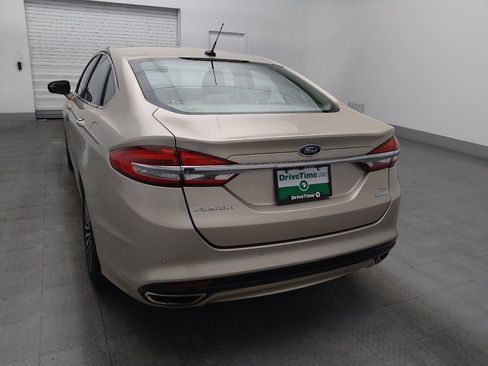 Used 2018 Ford Fusion SE w/ Fusion SE Technology Package FWD image 6