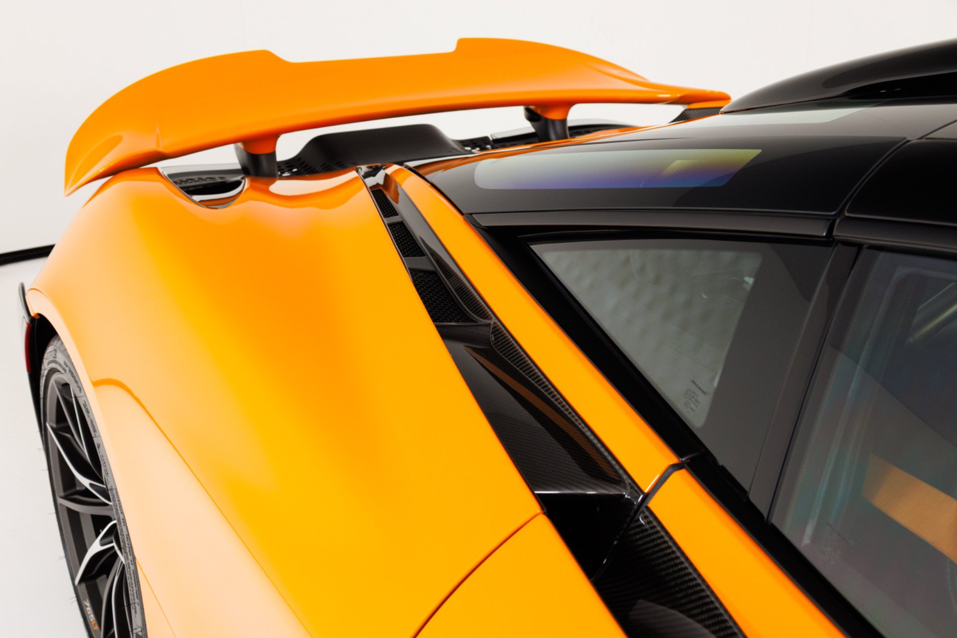 Used 2021 McLaren 765LT RWD image 79