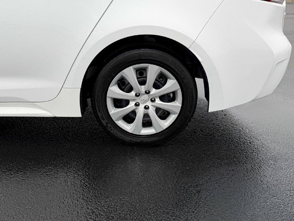 Used 2024 Toyota Corolla LE FWD image 14