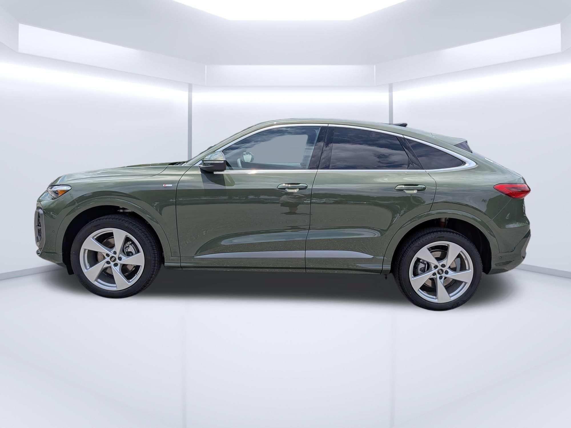 New 2026 Audi Q5 Premium Plus AWD/4WD image 6