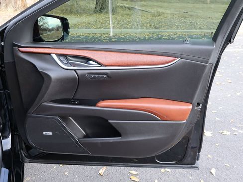 Used 2016 Cadillac XTS Luxury image 26