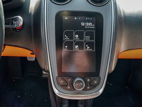 Used 2019 McLaren 570S Spider image 28