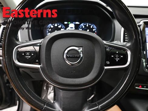 Used 2016 Volvo XC90 T6 Momentum w/ Momentum Plus Package AWD/4WD image 10