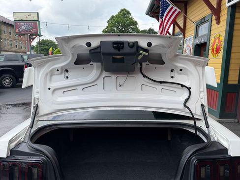 Used 2007 Ford Mustang GT RWD image 19