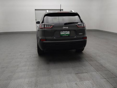 Used 2021 Jeep Cherokee Latitude Plus FWD image 6