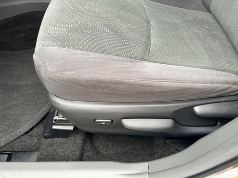 Used 2012 Toyota Prius V Three image 19