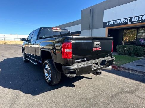 Used 2015 GMC Sierra 2500 Denali w/ Duramax Plus Package image 6
