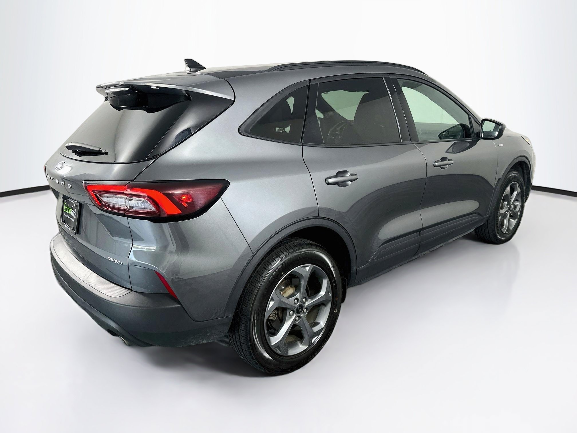 Used 2025 Ford Escape ST-Line Select AWD/4WD image 9