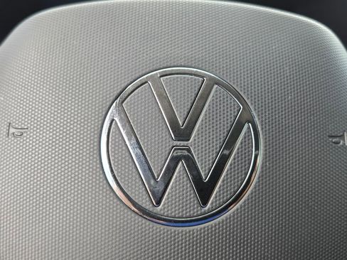 Used 2022 Volkswagen Taos S image 25