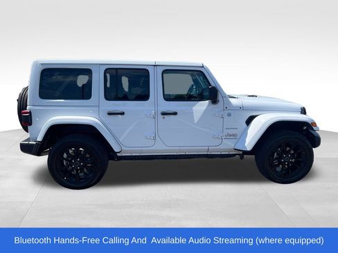 Used 2024 Jeep Wrangler Unlimited Sahara AWD/4WD image 7