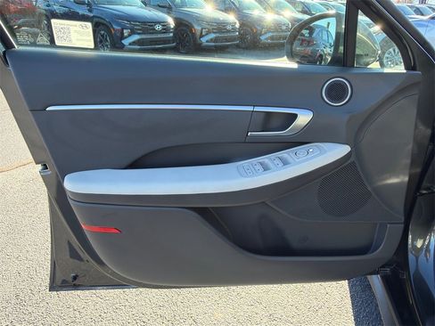 Certified 2025 Hyundai Sonata SE image 10