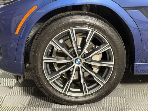 Used 2023 BMW X6 xDrive40i w/ M Sport Package AWD/4WD image 12