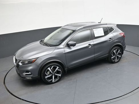 Used 2022 Nissan Rogue Sport SL w/ Premium Package image 27