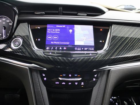 Used 2023 Cadillac XT6 Premium Luxury image 41