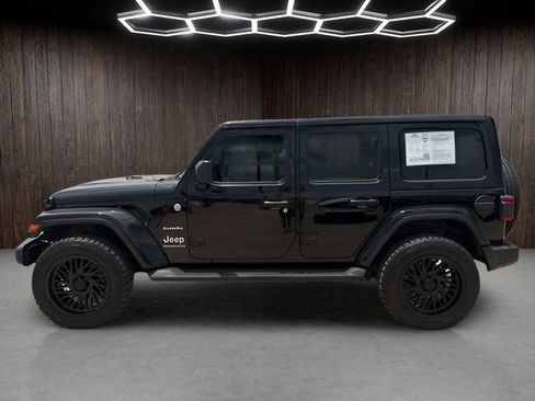 Used 2024 Jeep Wrangler Unlimited Sahara w/ Technology Group AWD/4WD image 4