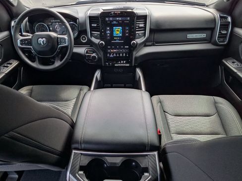 Used 2025 RAM 1500 Big Horn AWD/4WD image 23