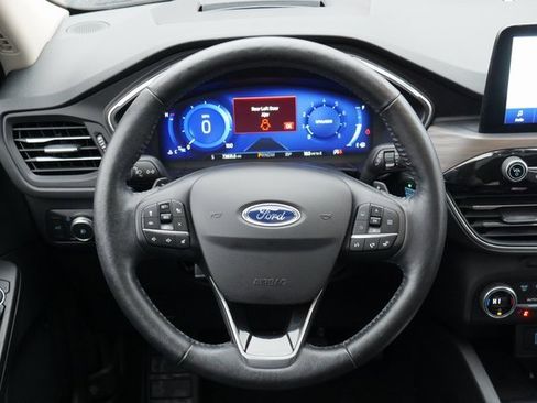 Used 2020 Ford Escape Titanium w/ Titanium Premium Package 2.0 image 17