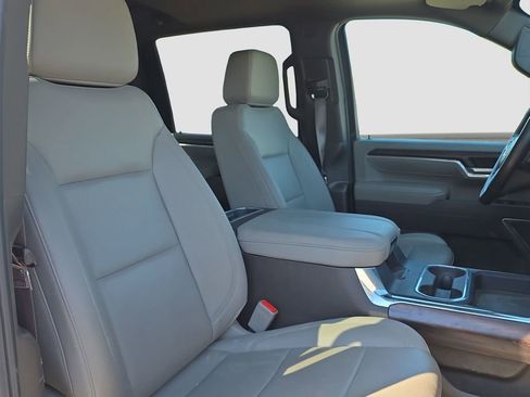 Used 2025 GMC Sierra 2500 SLT w/ SLT Premium Package AWD/4WD image 18