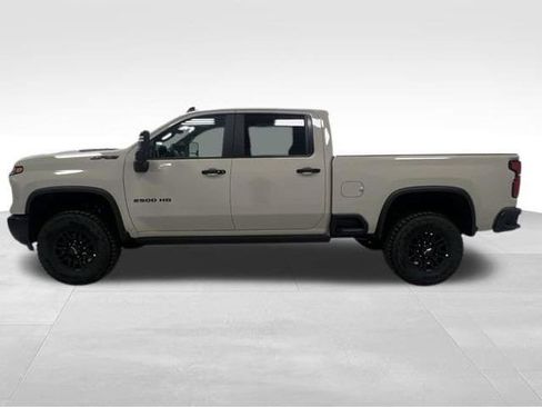 New 2026 Chevrolet Silverado 2500 ZR2 w/ LPO, Dark Essentials Package AWD/4WD image 4