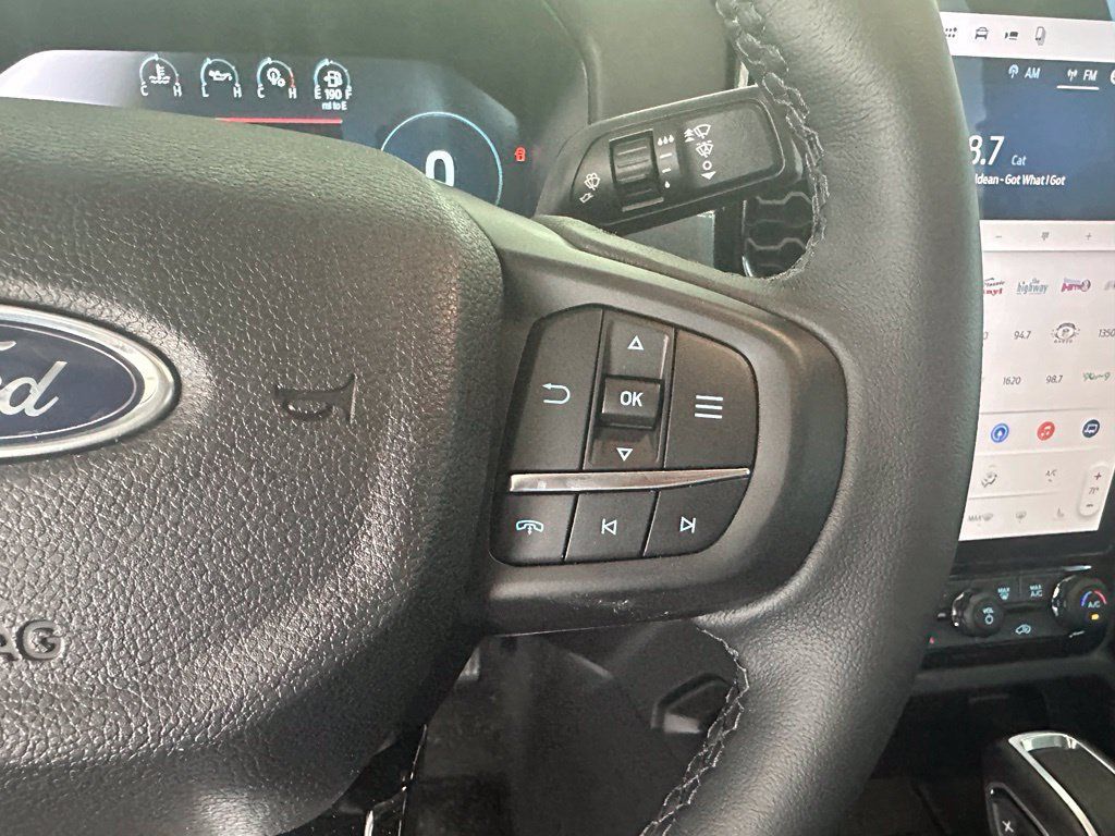 Used 2026 Ford Ranger Lariat w/ Black Appearance Package AWD/4WD image 22
