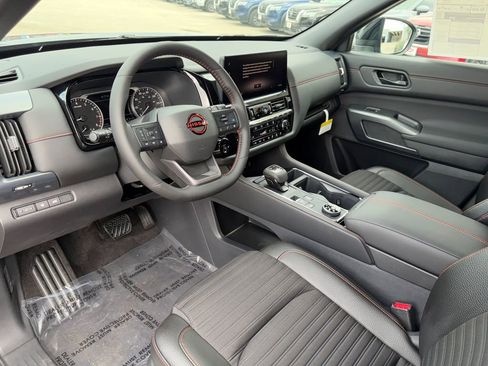 New 2026 Nissan Pathfinder Rock Creek AWD/4WD image 5
