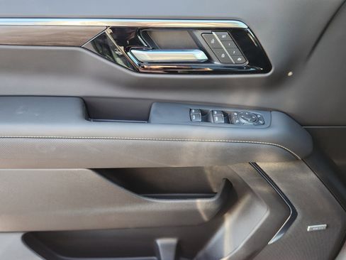 New 2026 Chevrolet Tahoe Premier w/ Sun And Tow Package image 13