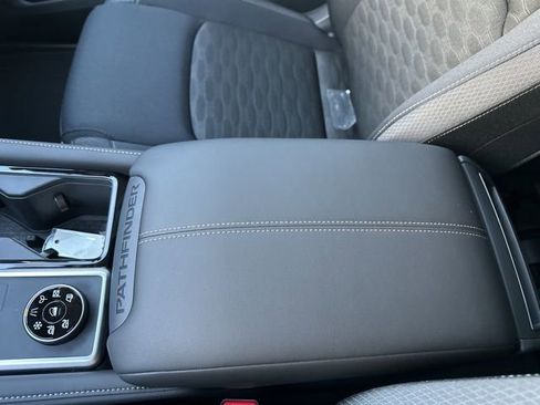 New 2026 Nissan Pathfinder SV image 20