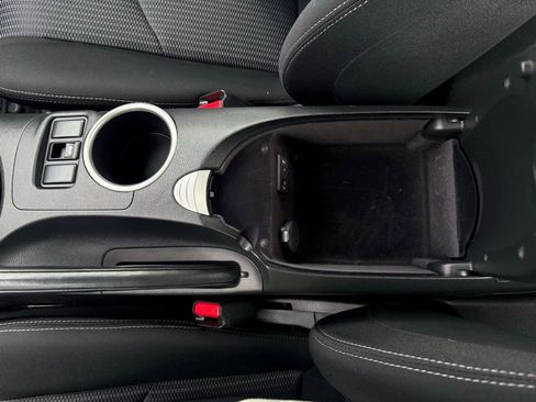 Used 2019 Nissan 370Z w/ Sport Package image 34