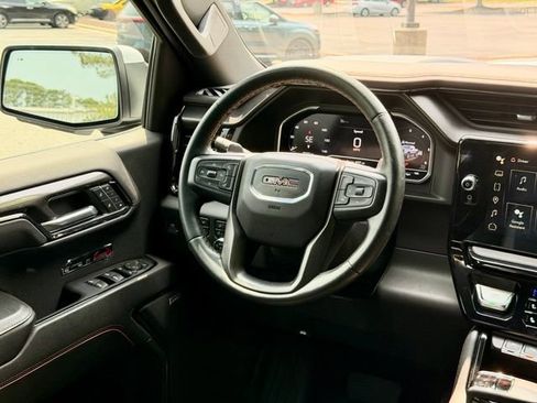 Used 2024 GMC Sierra 1500 AT4 w/ Technology Package AWD/4WD image 20