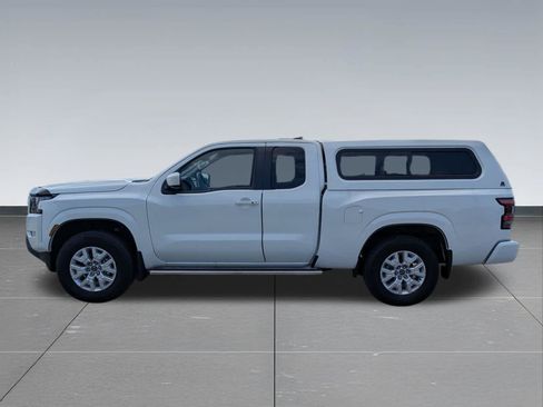 Used 2024 Nissan Frontier SV w/ SV Convenience Package AWD/4WD image 3