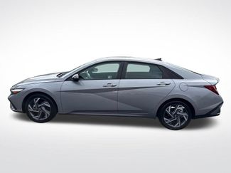 Used 2025 Hyundai Elantra Sport FWD video 2