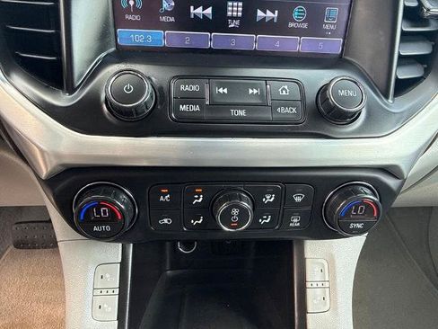 Used 2017 GMC Acadia SLT FWD image 20