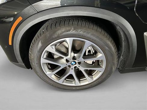 Used 2026 BMW X5 xDrive50e AWD/4WD image 9