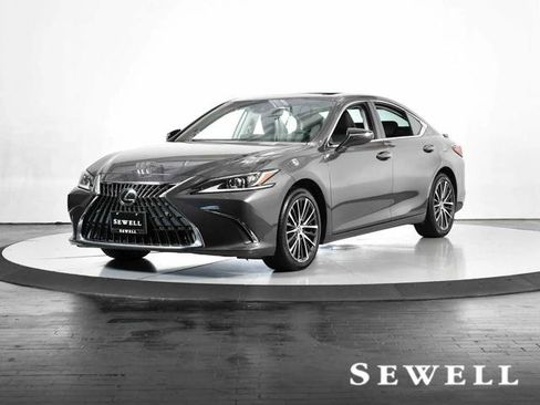 Certified 2022 Lexus ES 350 w/ Premium Package FWD image 1