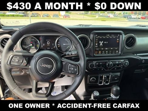 Used 2023 Jeep Wrangler Unlimited w/ Cold Weather Group AWD/4WD image 34