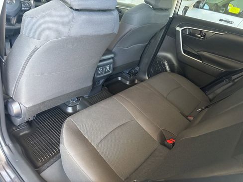 Used 2025 Toyota RAV4 LE AWD/4WD image 29