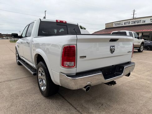 Used 2017 RAM 1500 Laramie w/ Convenience Group AWD/4WD image 5