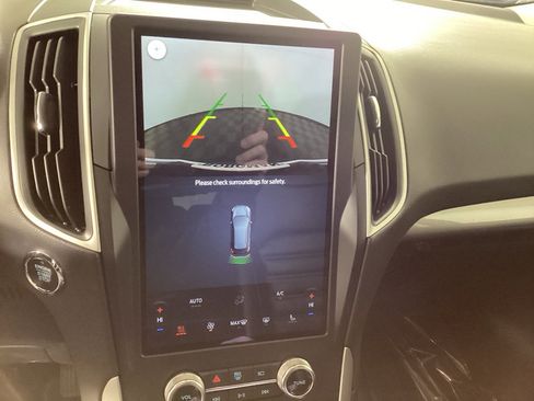 Used 2024 Ford Edge SEL w/ Convenience Package image 29