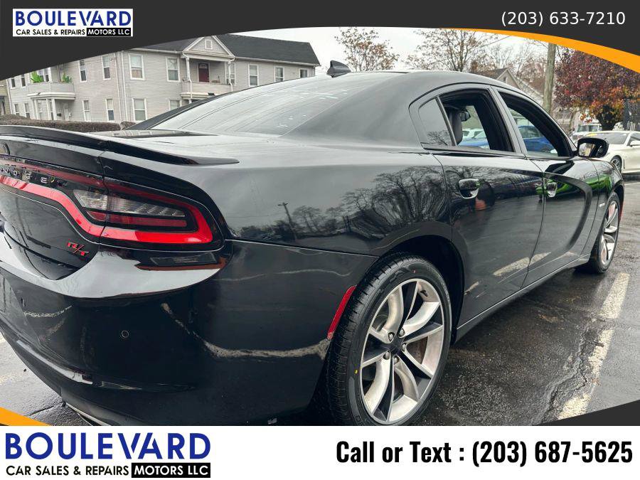 Used 2016 Dodge Charger R/T RWD image 5