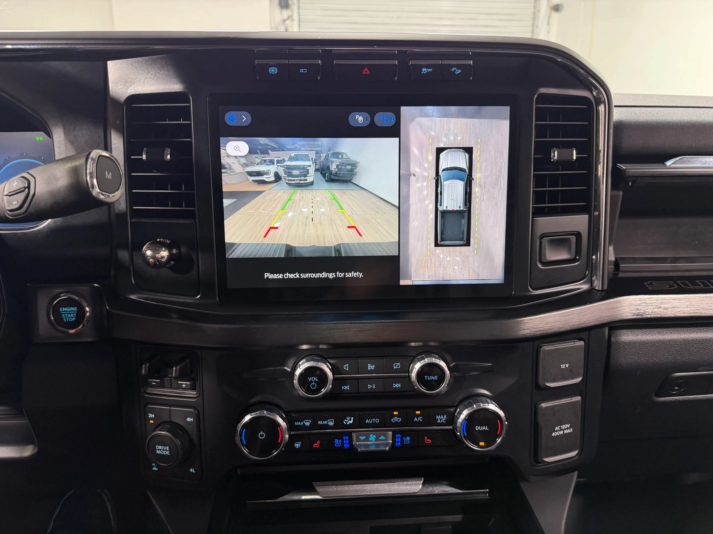 Used 2023 Ford F250 Lariat w/ Sport Appearance Package AWD/4WD image 22