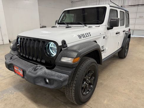 Used 2020 Jeep Wrangler Unlimited Sport AWD/4WD image 2