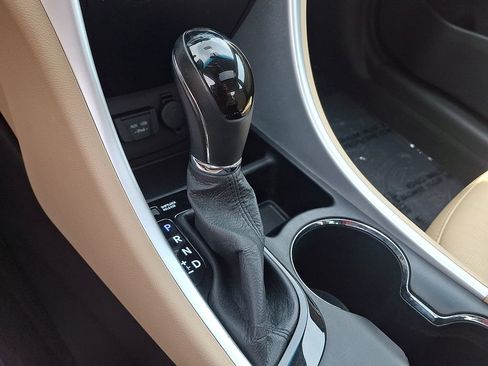 Used 2011 Hyundai Sonata Limited FWD image 16