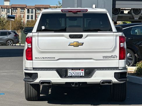 Used 2024 Chevrolet Silverado 1500 High Country w/ Technology Package image 5