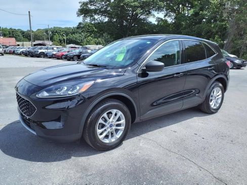 Used 2022 Ford Escape SE w/ Convenience Package AWD/4WD image 1
