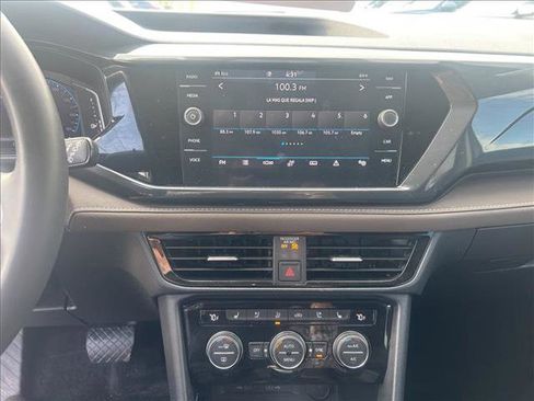 Certified 2024 Volkswagen Taos SEL AWD/4WD image 16