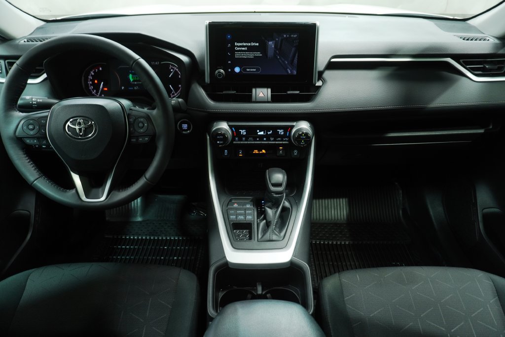 Certified 2023 Toyota RAV4 XLE w/ Convenience Package AWD/4WD image 17